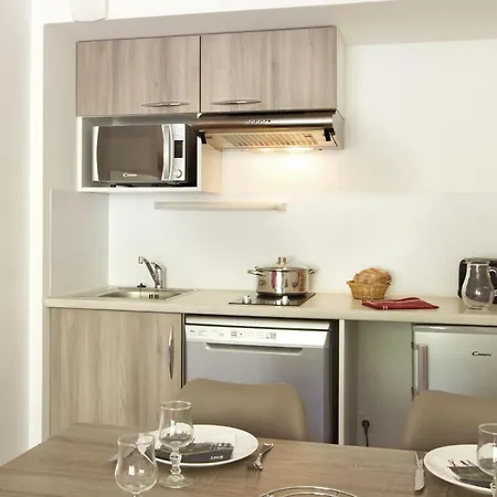 Odalys Les Balcons D'aurea 4* 奥瑞斯