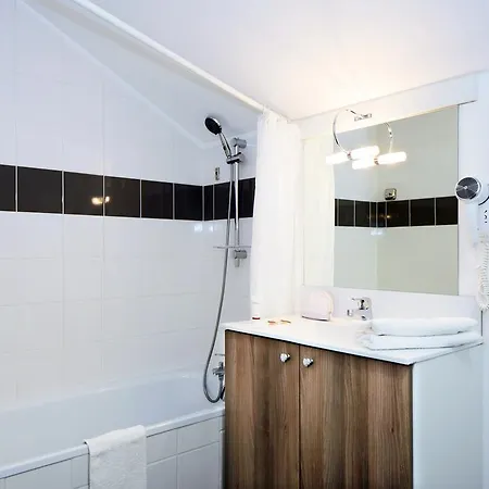 Odalys Les Balcons D'aurea Apartmanhotel Auris