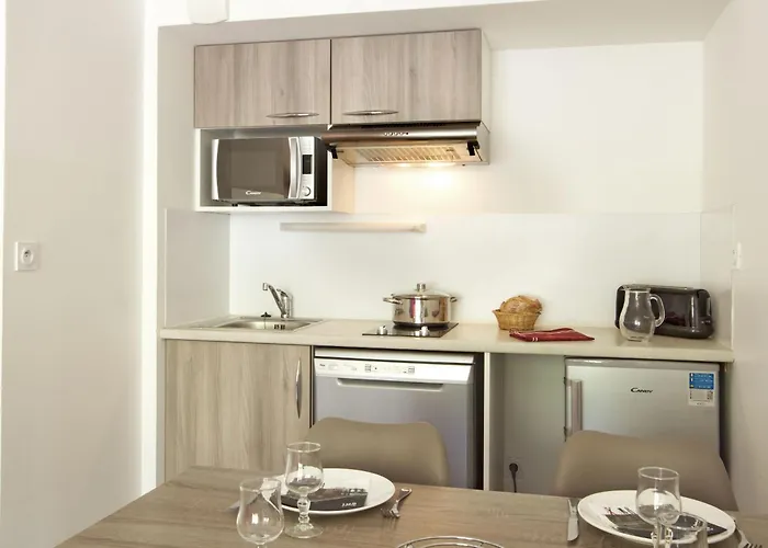 Residence Odalys Les Balcons D'Aurea 4* أوري