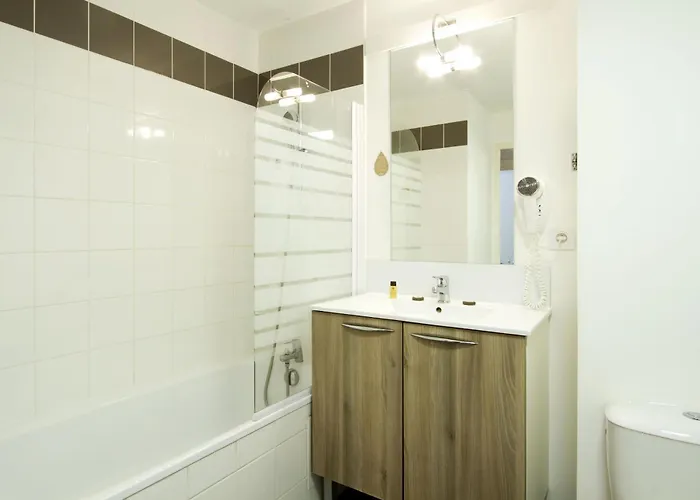 Residence Odalys Les Balcons D'Aurea 4* أوري